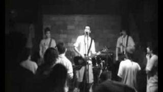 Free Radio - Wayfarer (Hot Water Music) (Audio Rebel 02-08)