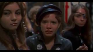 Download lagu The Warriors 2 , Las Navajeras 1975 pelicula en español mp3