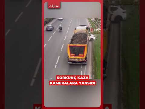 Hafriyat kamyonu önüne kattığı otomobili metrelerce sürükledi #shorts #keşfet #kamyon