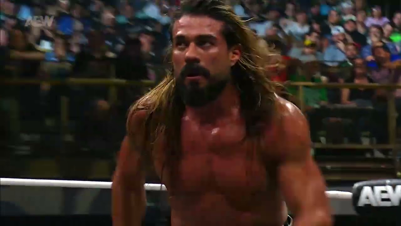 ANDRADE derrota a DOYLE y VA por el CAMPEONATO CONTINENTAL DE AEW