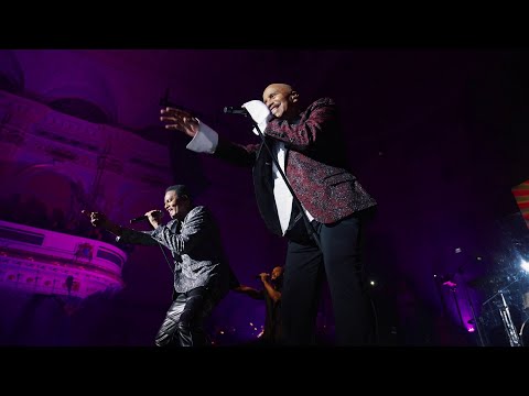 The Jacksons performance