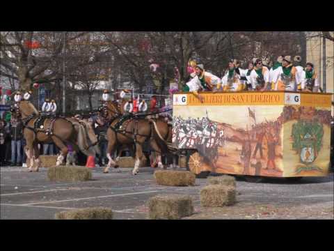 I Cavalieri di Sant´Ulderico carro da getto - Carnevale Ivrea 2017
