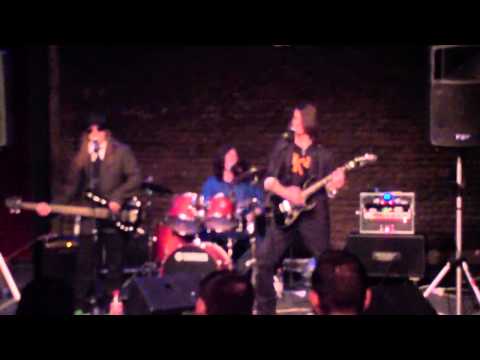 Out Of Signal  - Ce e dragostea (Stefan Banica & Marius Moga) - LIVE