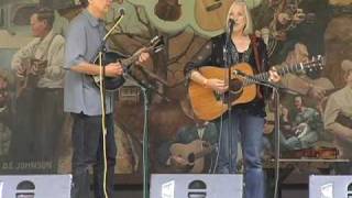 Laurie Lewis & Tom Rozum "The Oak and the Laurel"