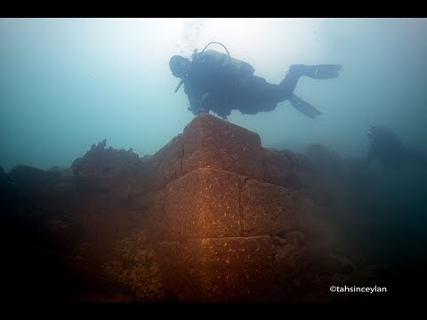 Kingdom Of Van(Urartu) ~ Handbags & Underwater Ruins