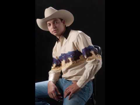 Miguelito Diaz   Entre Las Copas De Vino