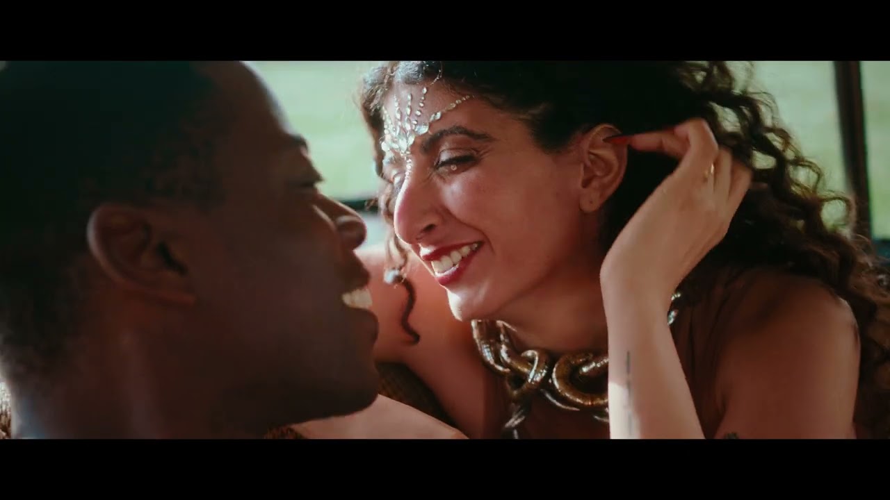 AŸA - Sidewalk (Official Video)