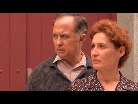 Amar C645 - Serafina no ve con buenos ojos a Dante