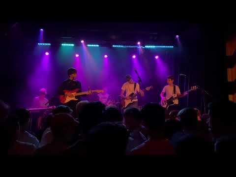 2019 Nov - The Dodgy Pickups at Neu!