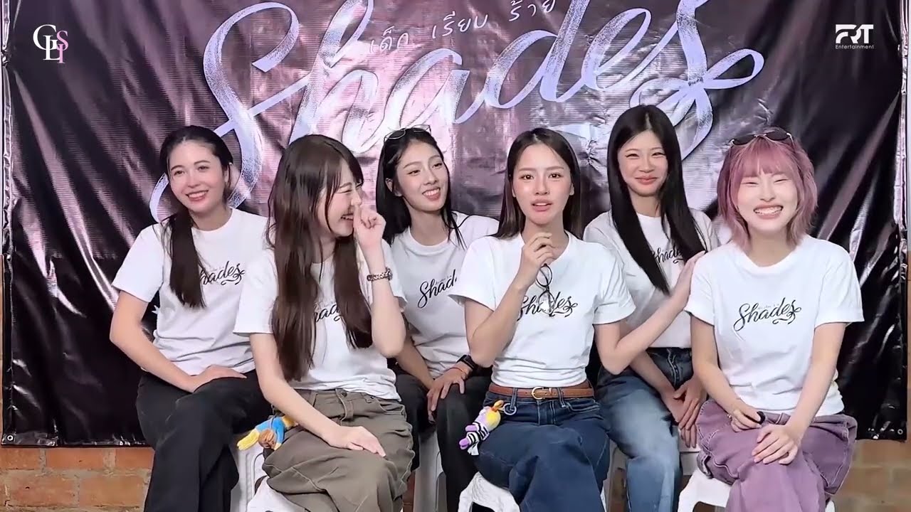 The six SHADES actresses smile during the GL SERIES ITALIA interview.