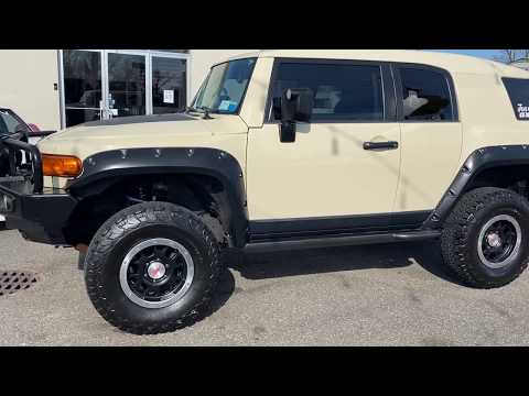 2010 Toyota FJ Cruiser (CC-1323174) for sale in West Babylon, New York