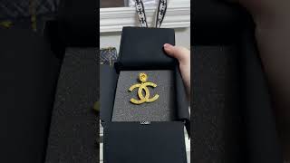 Download lagu Viral Chanel Unboxing! mp3 Download lagu Viral Chanel Unboxing! mp3