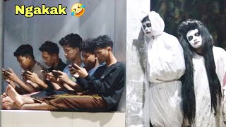 Download lagu Funny Pocong Prank! A kid playing a game until he's completely disorganized🤣 mp3