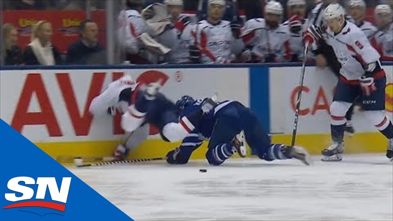 Vidéo: Evgeny Kuznetsov se BLESSE!!!