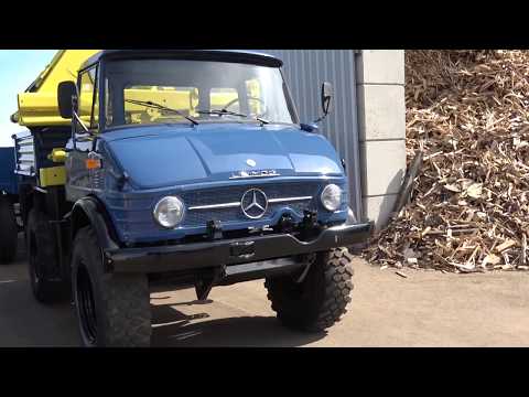 Old Mercedes-Benz Unimog - Detailed view
