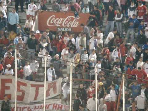 "Ingreso de La Banda con Colon (SF)" Barra: La Banda de la Quema • Club: Huracán