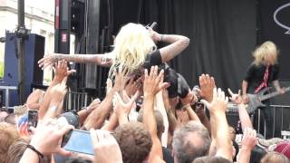 STITCHED UP HEART - Monster Taste of Madison 2016