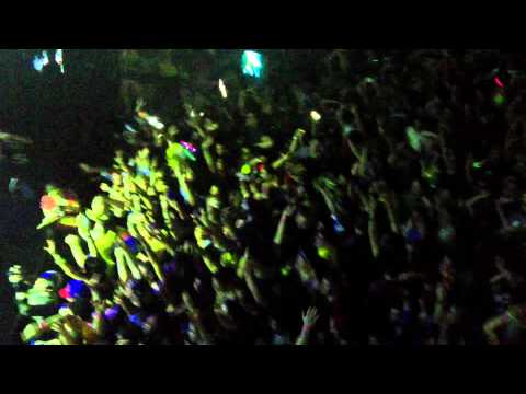 Chuckie - Who Is Ready To Jump (Dada Life Remix)