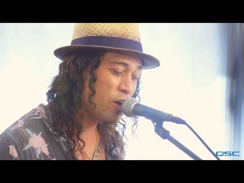 Tavana McMoore: Tumble Down (Live) - TouchMix Sessions