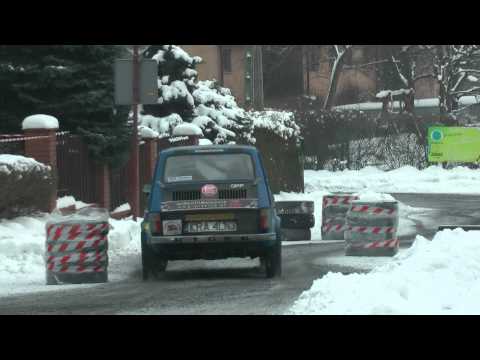 5 Rajdowa WOŚP w  Makowie  Podhalańskim  2013 Krzysztof Tomczyk/Monika Tomczyk fiat 126p