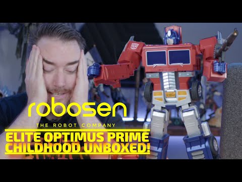 Unboxing the Robosen Elite Optimus Prime -- I unboxed my childhood!! [Gaming Trend]