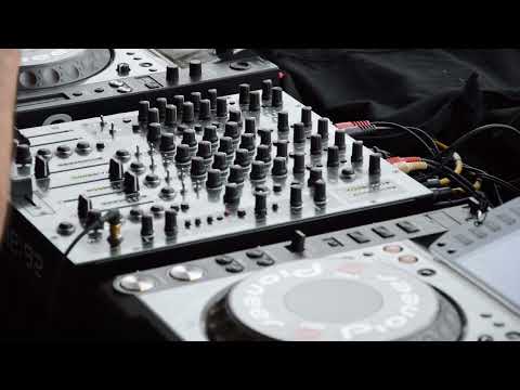 Maddix vs. Yeah Yeah Yeahs & A-Trak - Activating vs. Heads Will Roll (Darby Mashup)