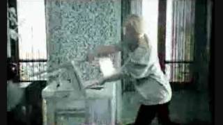 LORIE - UN GARCON CLIP