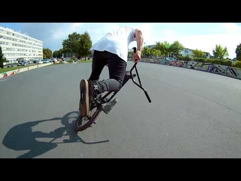 Maik Speer 2017 The Earth Is Flat(land)