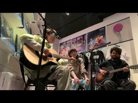 Tegan and Sara - Faded Like A Feeling | Rough Trade NYC instore 21/10/22