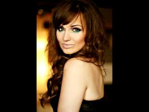 Listen (cover)-Anna Sochacka-better quality