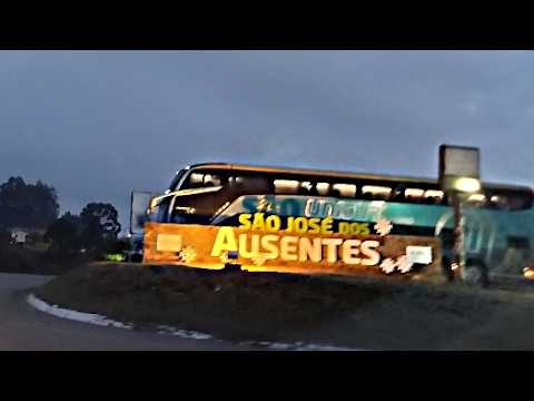 TURISTAS VISITAM AS ESTÁTUAS DO SESMEIRO ANTÔNIO MANOEL VELHO EM SÃO JOSÉ DOS AUSENTES NO RS!!!