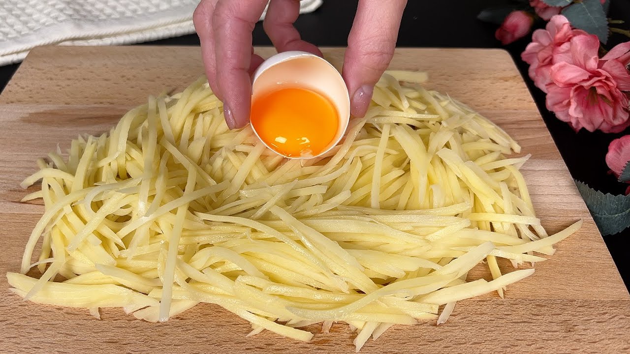 👍 Now this is the only way I cook potatoes with eggs. Tastier than pizza 💯
