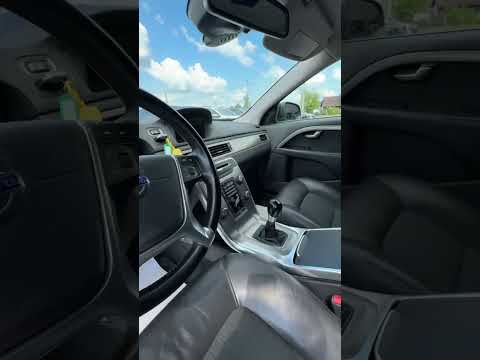 фото volvo v70 iii 0
