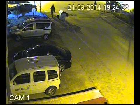 HIRSIZLIK ANI ELİNDE FENER