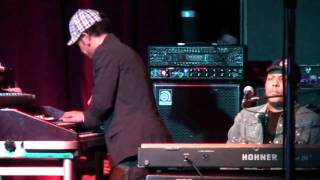 (HD) Soulive with John Scofield and Ivan Neville - Big Chief - Brooklyn Bowl - 3.8.11