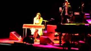 Norah Jones - Thinking about you (live Düsseldorf 20.08.07)