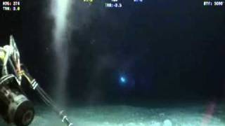 BP Gulf Oil Spill Cam: Sea Floor Erupts With Vortex