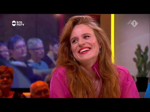 Merel Baldé en Johan Derksen bij Eva Jinek