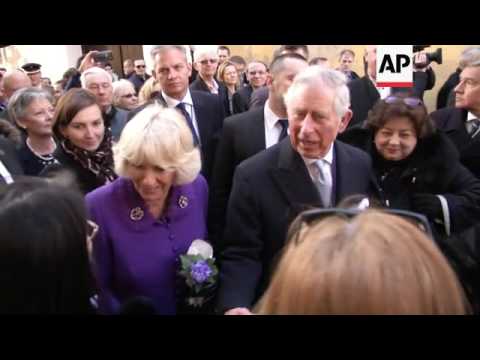 Charles e Camilla exploram a histórica Zagreb