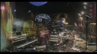 AMORPHOUS ANDROGYNOUS - FALLING DOWN (OASIS REMIX )@ A MONSTROUS PSYCHEDELIC BUBBLE 12hr spectacular