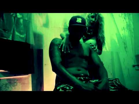 Shigh Groove Ft. Notez - Razor Ramone