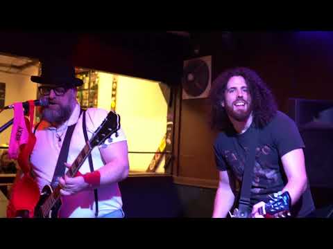 Pancharti - PANCHARTI  - PUNKS NOT DEAD (LIVE 8.4.2026 PRAHA MODRÁ VOPICE)