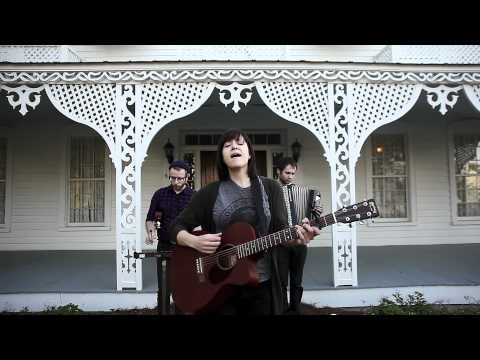 Laura Stevenson and the Cans - I See Dark (Nervous Energies session)