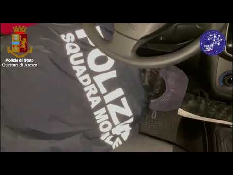 Arezzo. Spaccio alle macchinette self-service: due arresti