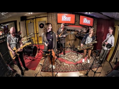2017 DropIt Coverband - Live op Radio Ideaal @ iBeat Studio