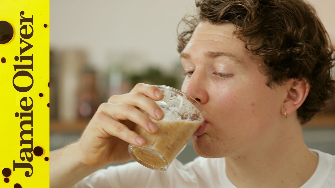 Postworkout high carb smoothie video Jamie Oliver
