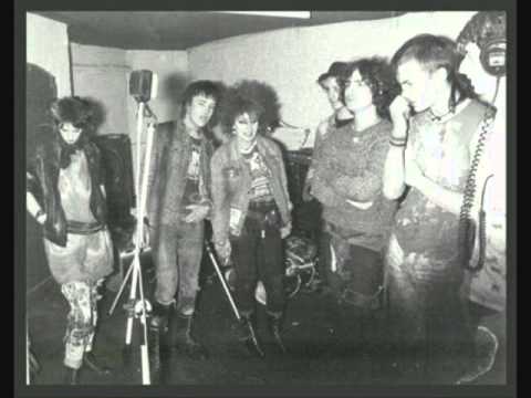 ABDUCTORS -  AKA ANARCHIST ATTACK / NO FUTURE UK1983 demos punk