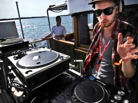 Radikal Guru - Fire (Ft. Brother Culture)