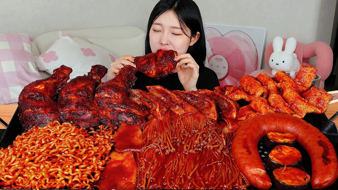 ASMR MUKBANG| 직접 만든 불닭 버섯 자메이카 통다리 소세지 만두 먹방 & 레시피 SPICY MUSHROOMS AND FIRE NOODLES EATING
