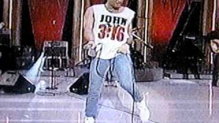 Billy Ray Cyrus is retarded